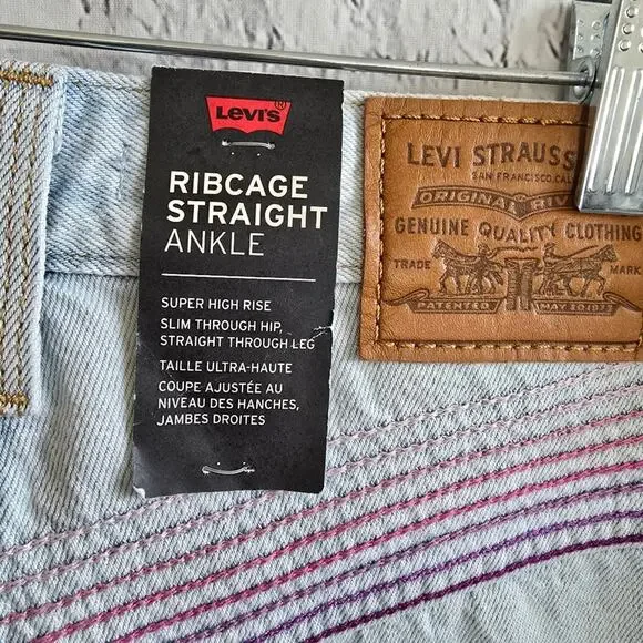 Levi's Ribcage Super High Rise Ankle Straight Light Wash Jeans NWT 26 X 27 - Picture 5 of 16